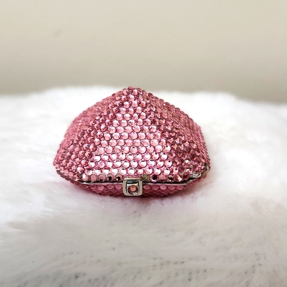 Judith Leiber Other - Judith Leiber Pill Keeper